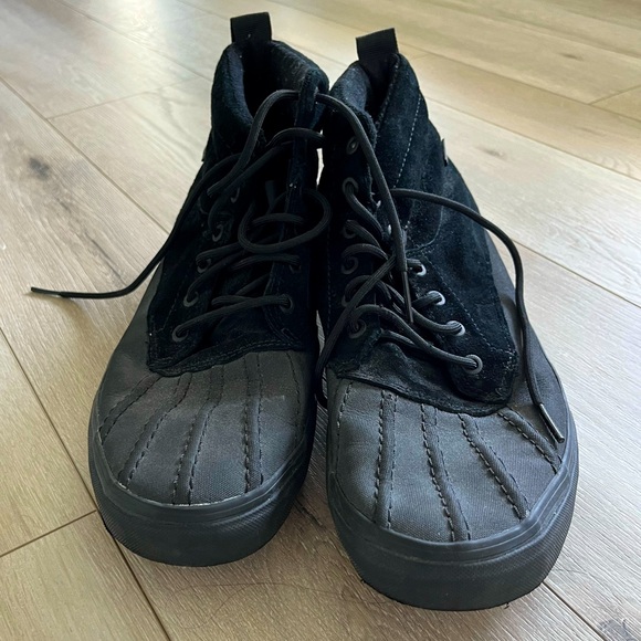 Vans MTE Duck Boots. Size 13 - Picture 2 of 3